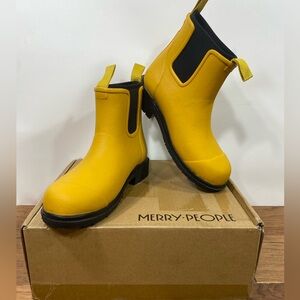 NIB Merry People mustard Yellow/ black Bobbi Ankle Rain Boots sz 38 / 7 gumboot